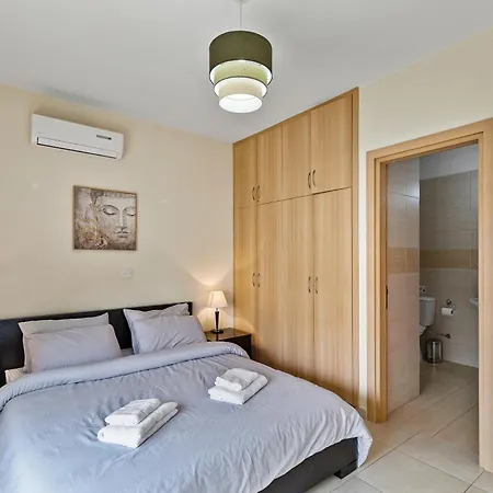 Mandria 2bed Stylish By Vichy Holidays דירה פאפוס