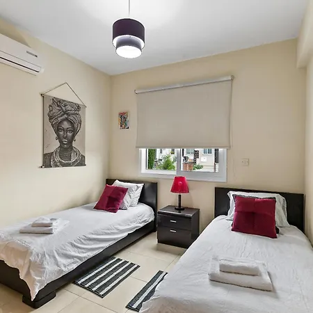 A Piece Of Africa In Mandria By Vichy Holidays 아파트 *